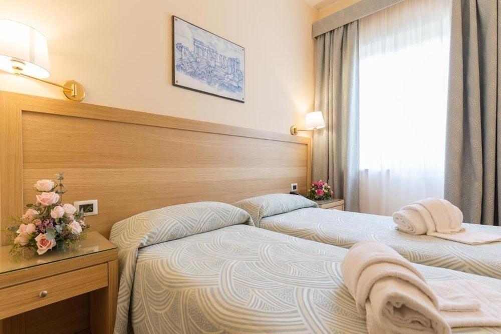 Hotel Villa Esperia Палермо Екстериор снимка